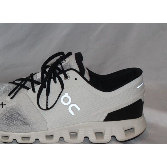 NIB ON CLOUD MEN\'S CLOUD‎ X 3 RUNNING ATHLETIC SNEAKERS WHITE BLACK main image 3